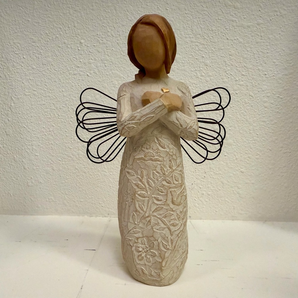 Willow Tree Remembrance Angel Figurine 5.5" Darker Skin